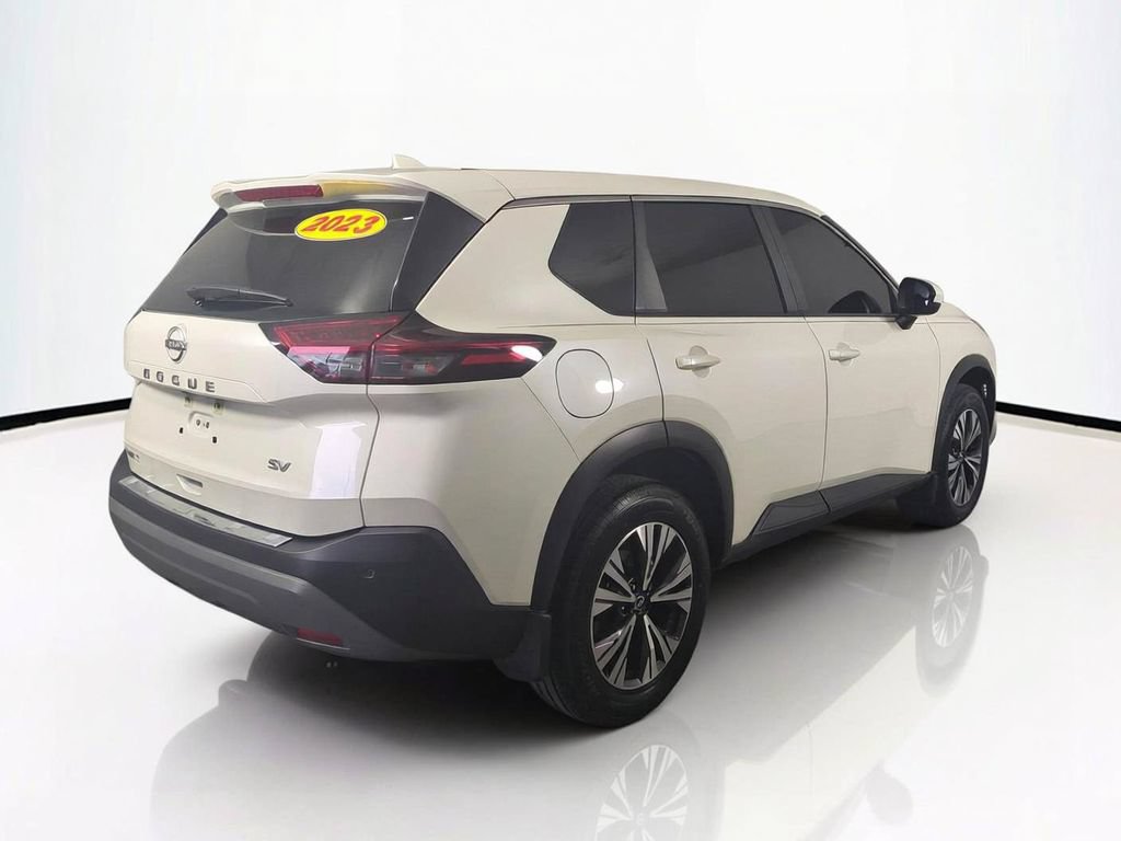 Used 2023 Nissan Rogue SV FWD image 5