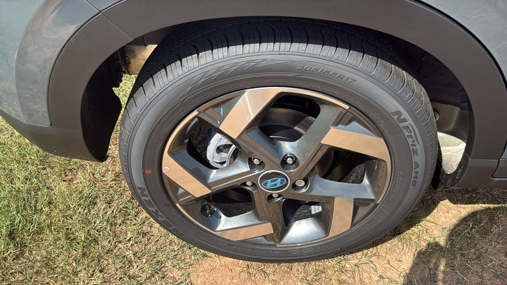 New 2026 Hyundai Venue SEL FWD image 9