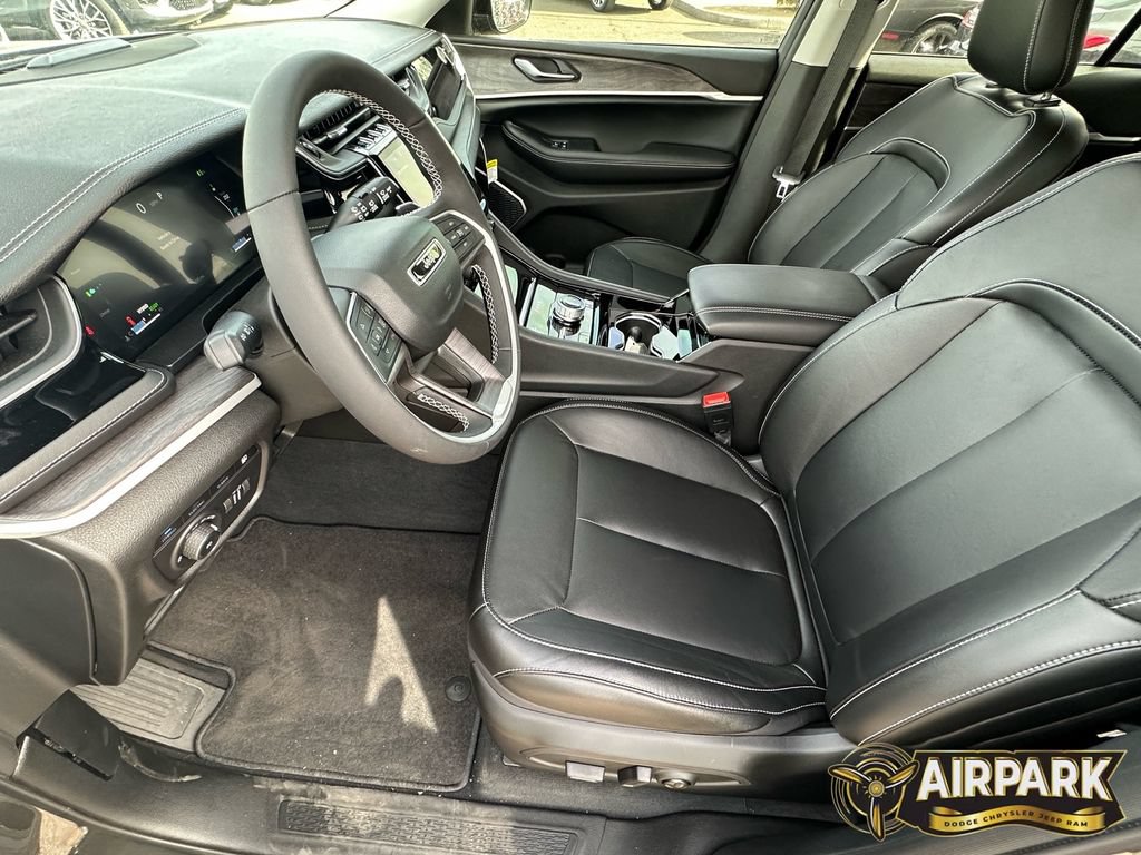 New 2023 Jeep Grand Cherokee 4WD 4xe image 15