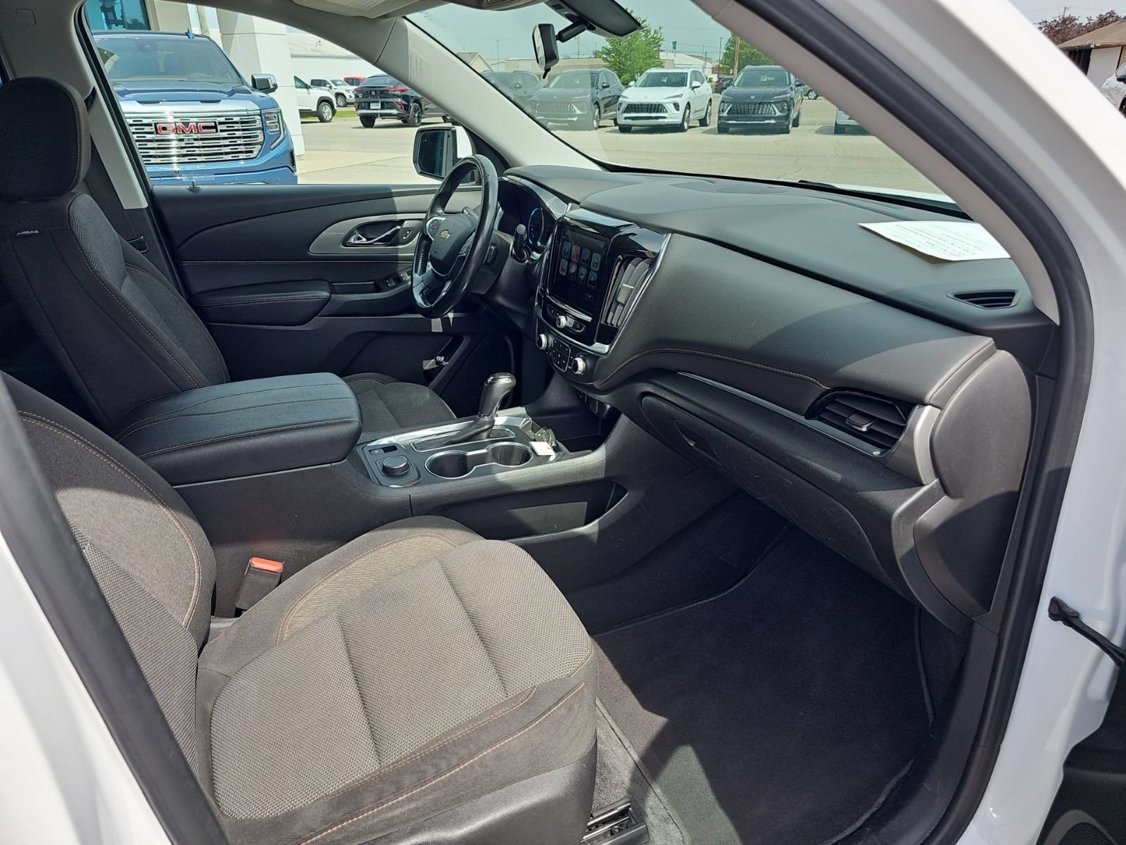 Used 2019 Chevrolet Traverse LT FWD image 32