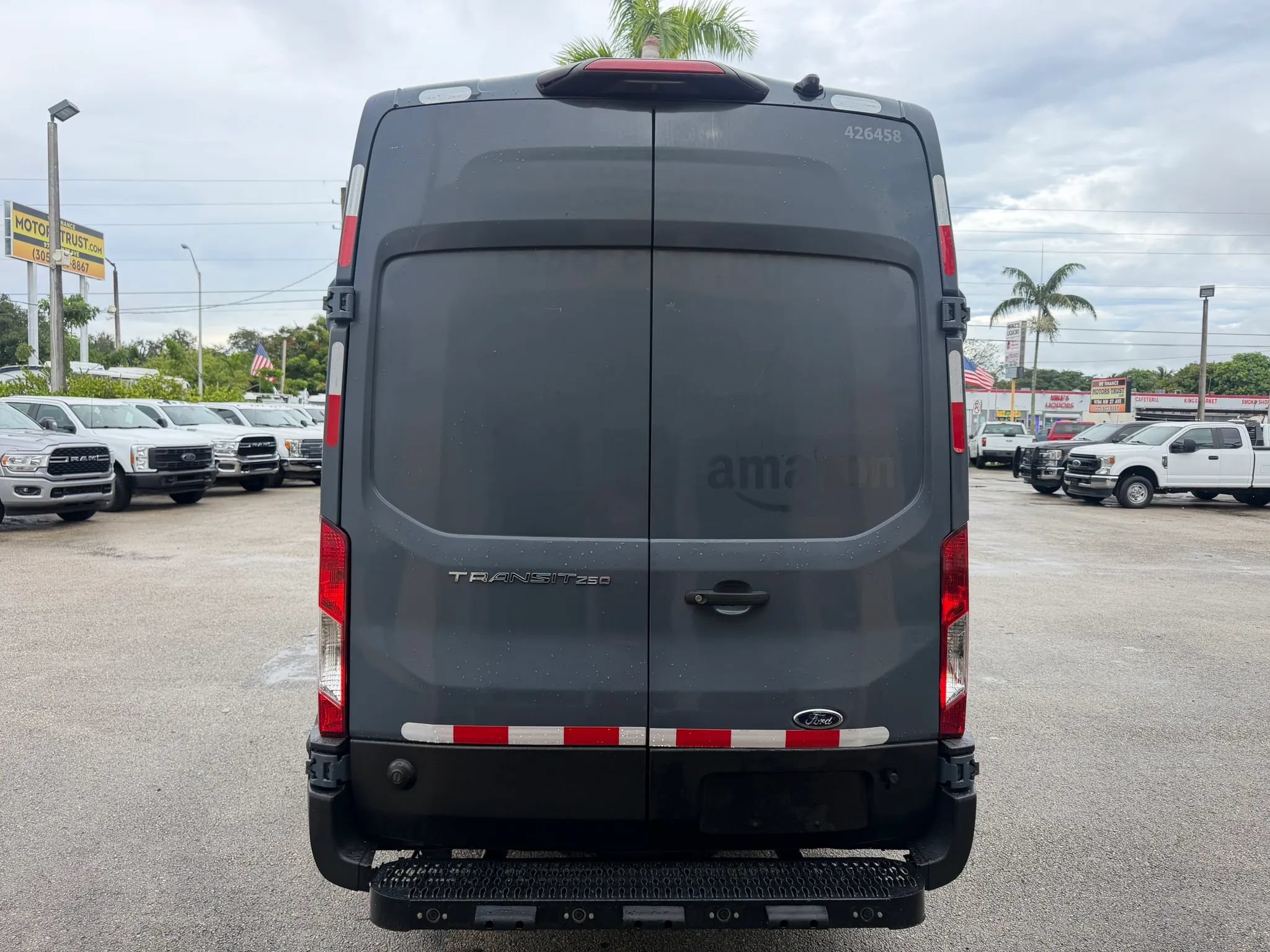 Used 2020 Ford Transit 250 148 High Roof Extended RWD image 3