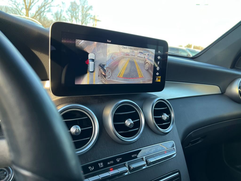Certified 2022 Mercedes-Benz GLC 300 4MATIC w/ AMG Line image 23