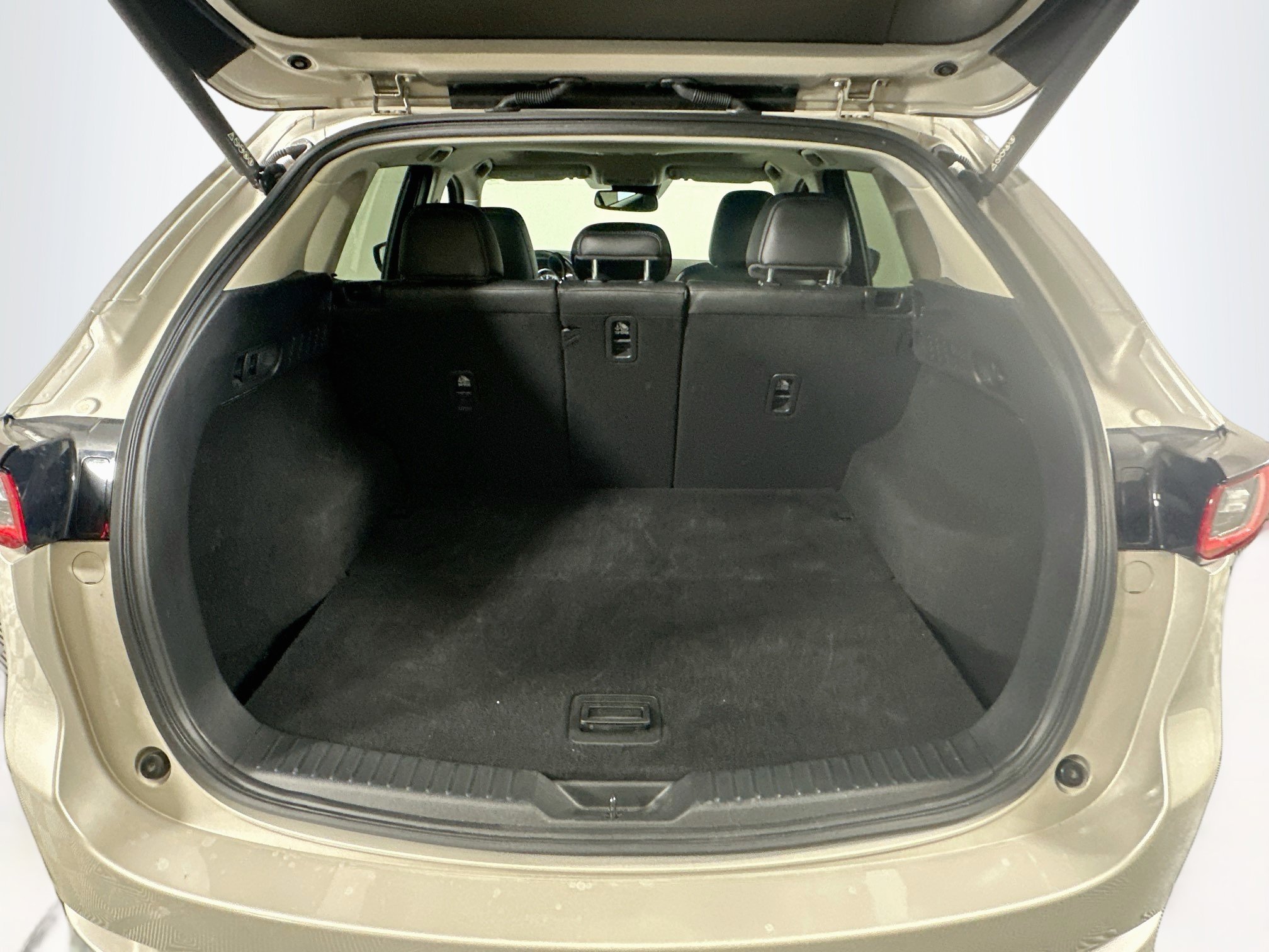 Used 2025 MAZDA CX-5 AWD 2.5 S w/ Preferred Package image 29
