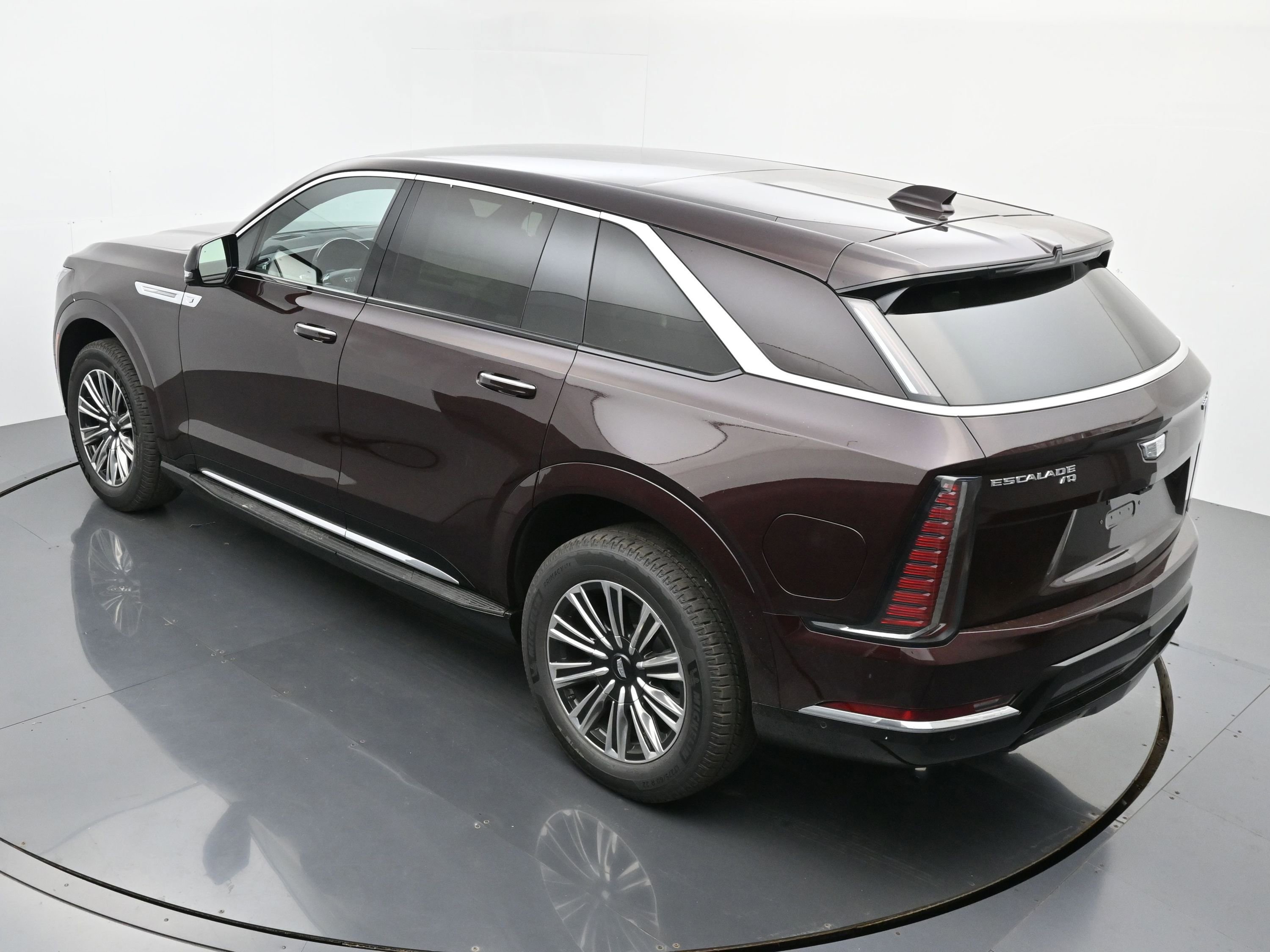 New 2026 Cadillac Escalade IQ Luxury 1 w/ LPO, Floor Liner Package image 25