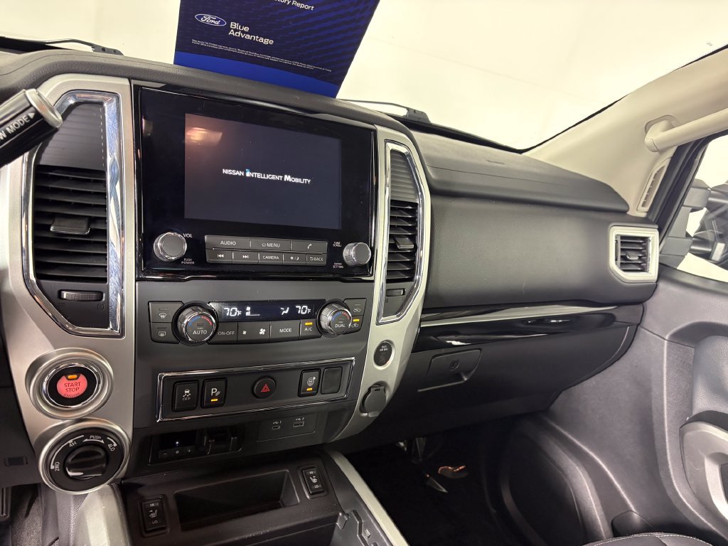 Used 2024 Nissan Titan SV w/ SV Convenience Package AWD/4WD image 17
