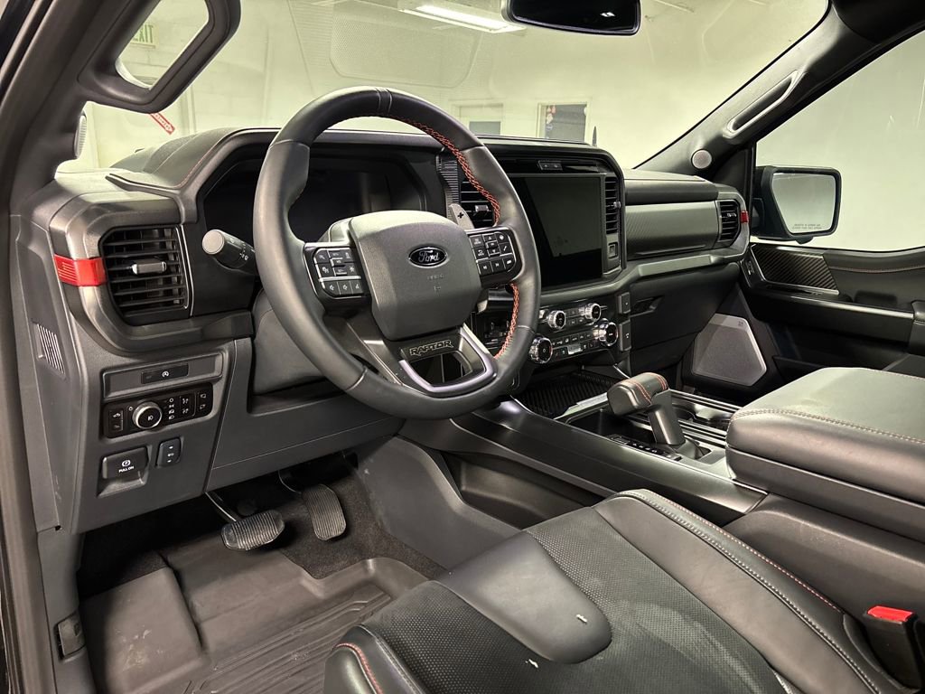 Used 2025 Ford F150 Raptor image 31
