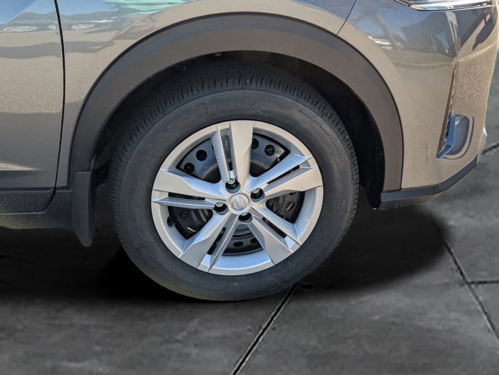 New 2025 Nissan Kicks Play S image 11
