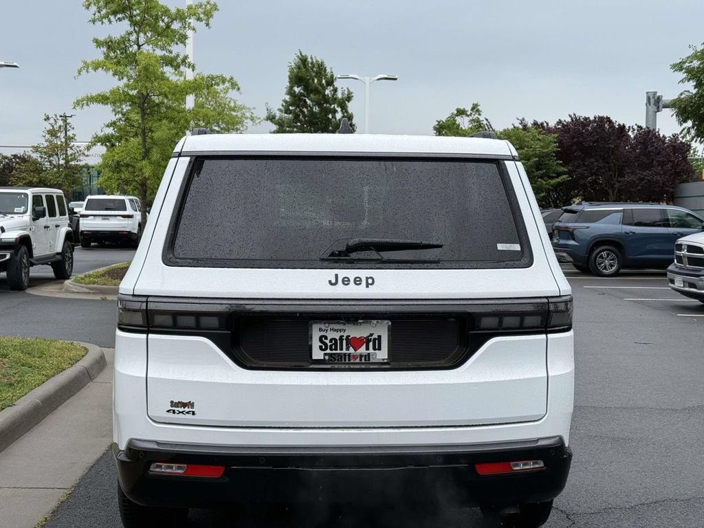 New 2026 Jeep Grand Wagoneer Summit AWD/4WD image 11
