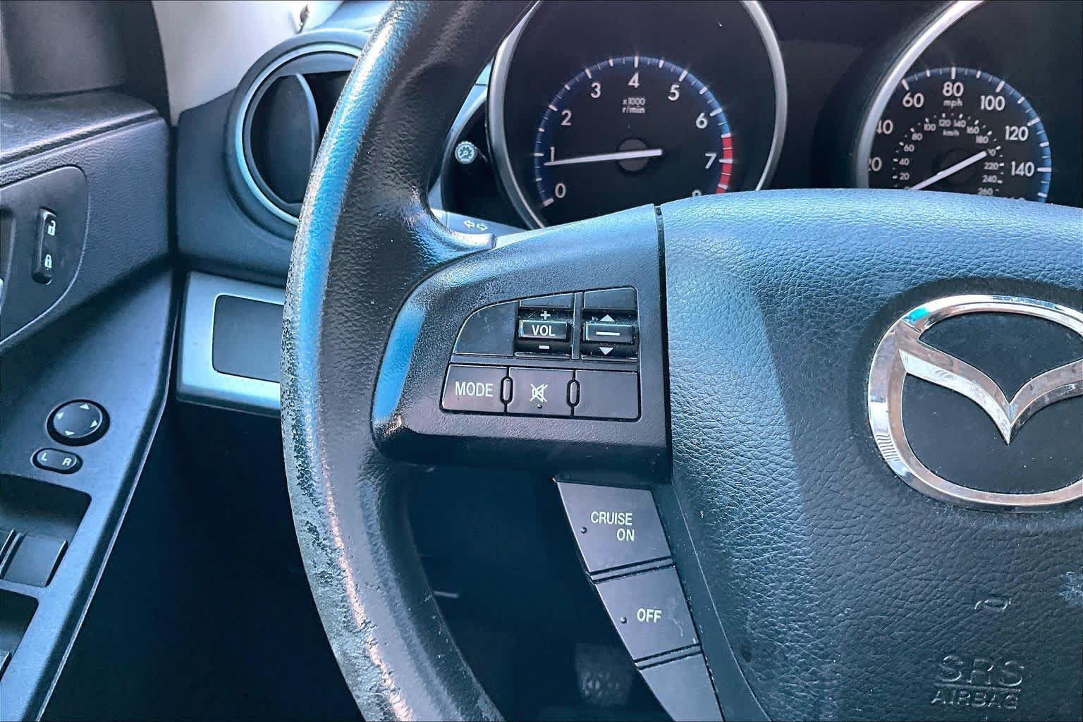 Used 2013 MAZDA MAZDA3 i Sport FWD image 24