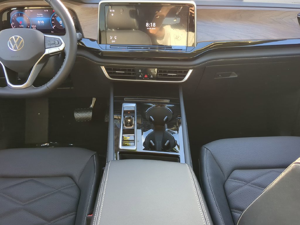 New 2026 Volkswagen Atlas SE FWD image 16