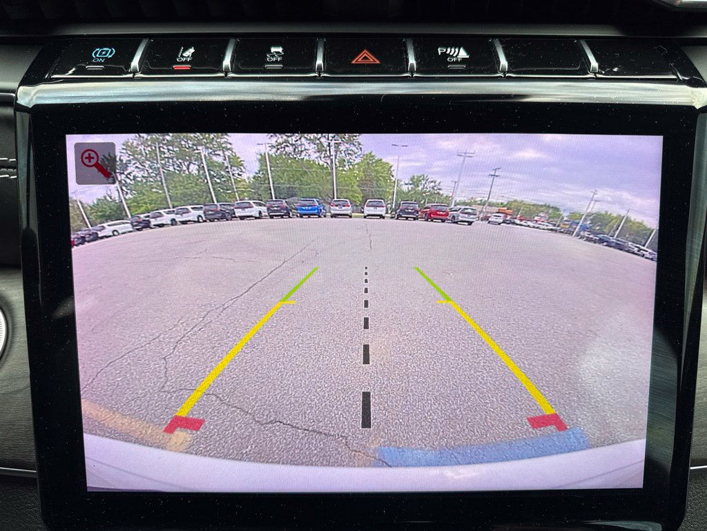 Used 2022 Jeep Grand Cherokee Overland AWD/4WD image 34