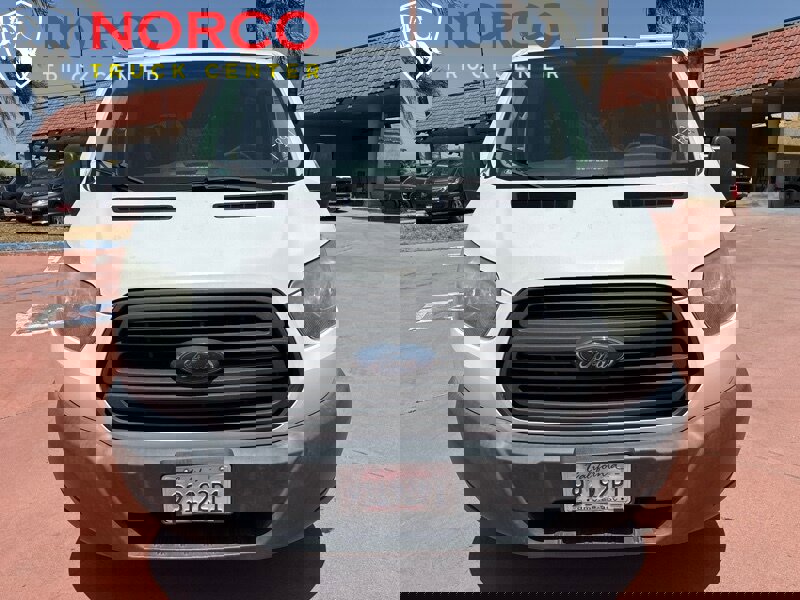 Used 2015 Ford Transit 250 130 Low Roof image 3