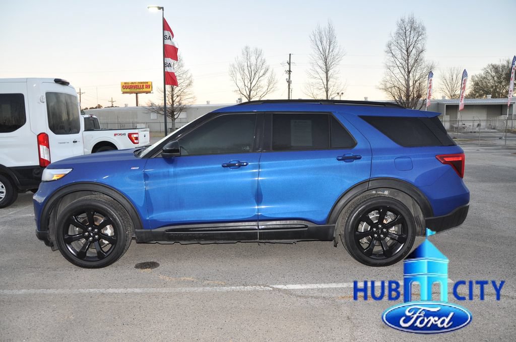 Used 2023 Ford Explorer ST-Line image 2