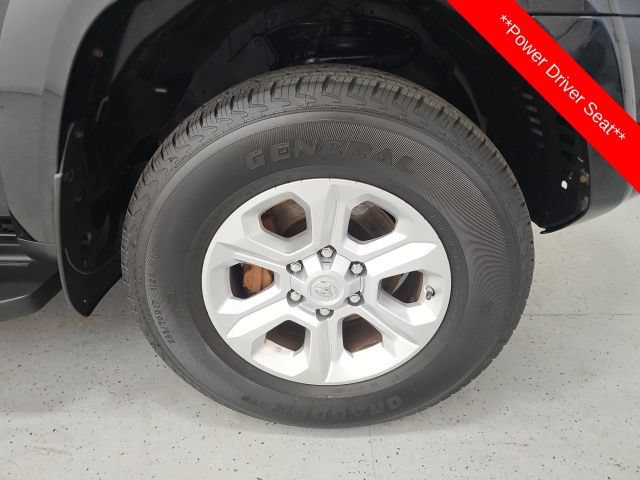 Used 2017 Toyota 4Runner SR5 Premium AWD/4WD image 8