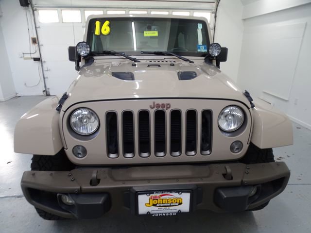 Used 2016 Jeep Wrangler Unlimited Sahara image 21