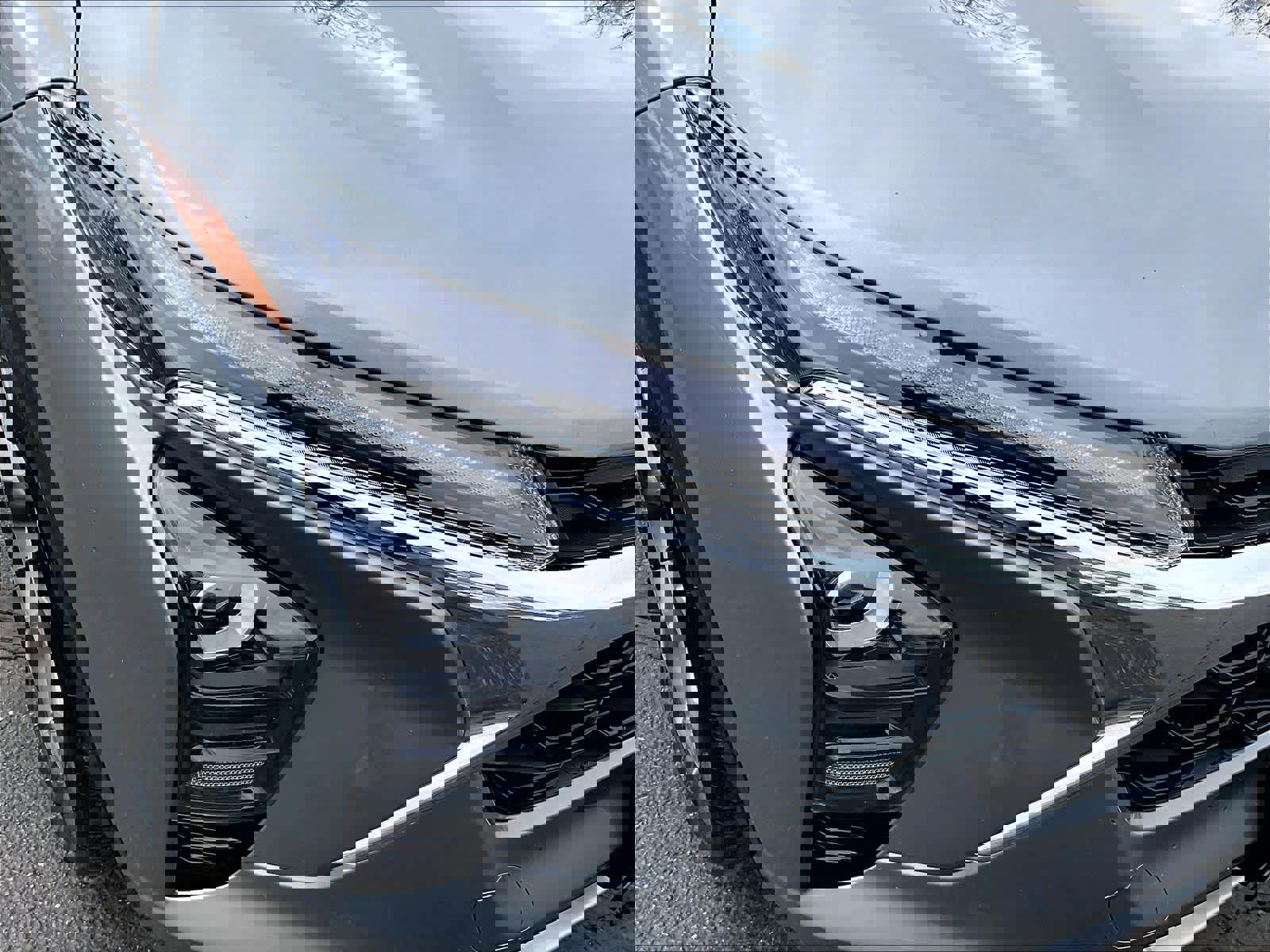 Used 2025 Chevrolet Trax LT w/ LT Convenience Package image 33