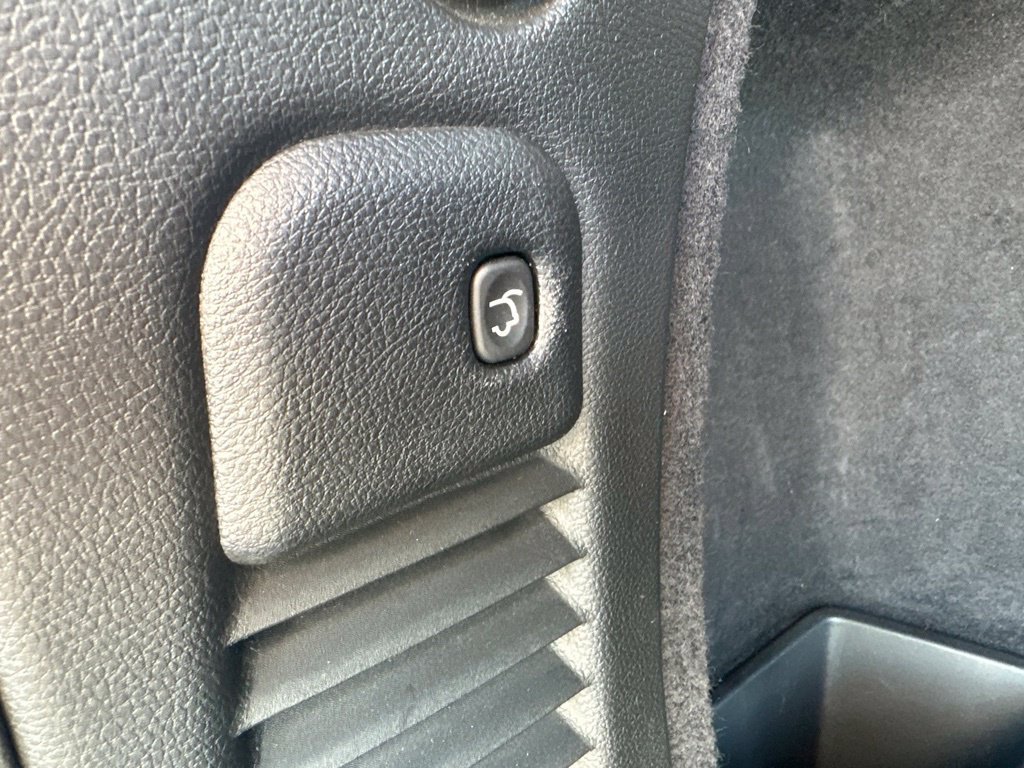 Used 2024 Dodge Durango GT RWD image 11