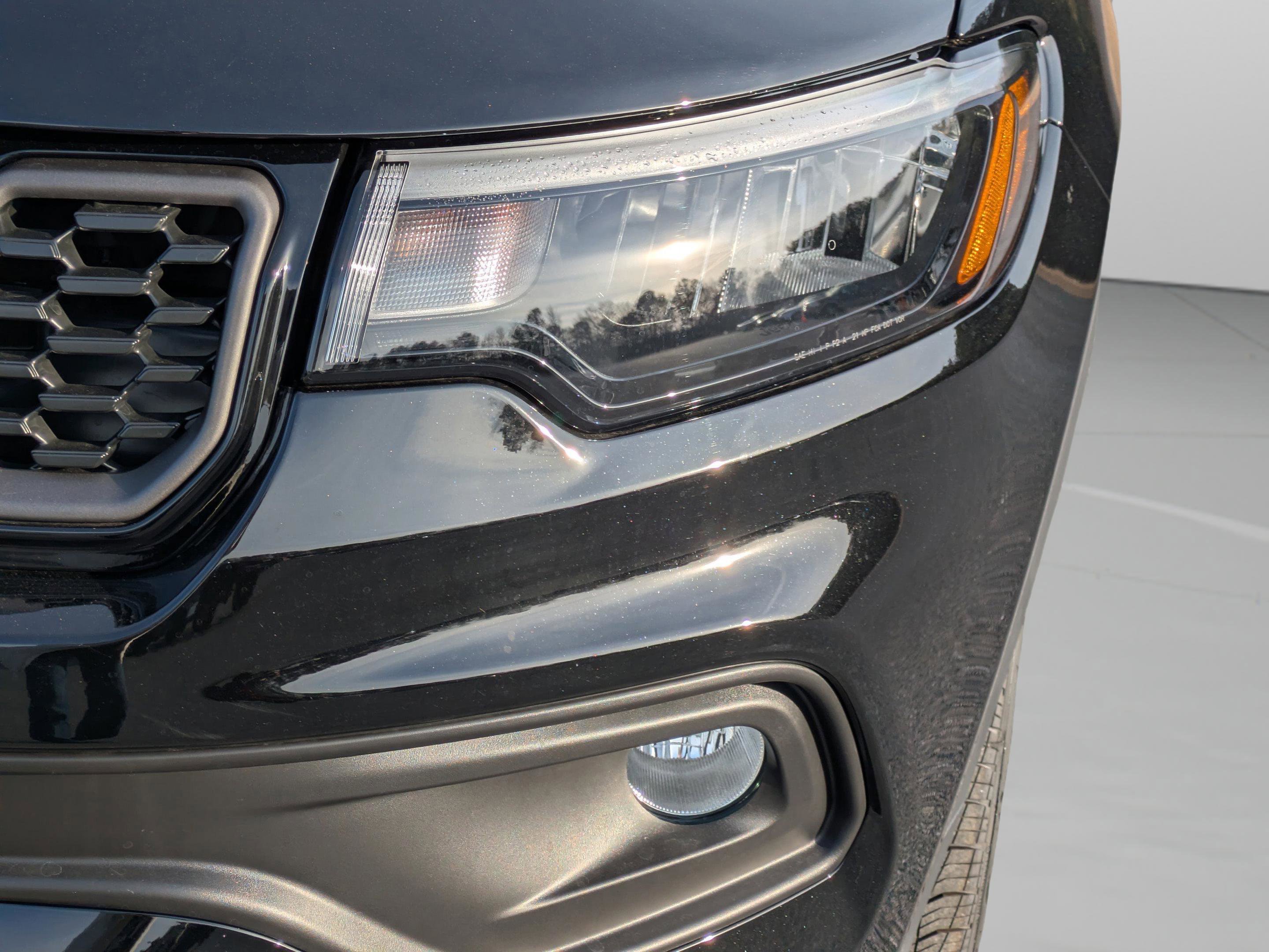 New 2026 Jeep Compass Latitude image 10