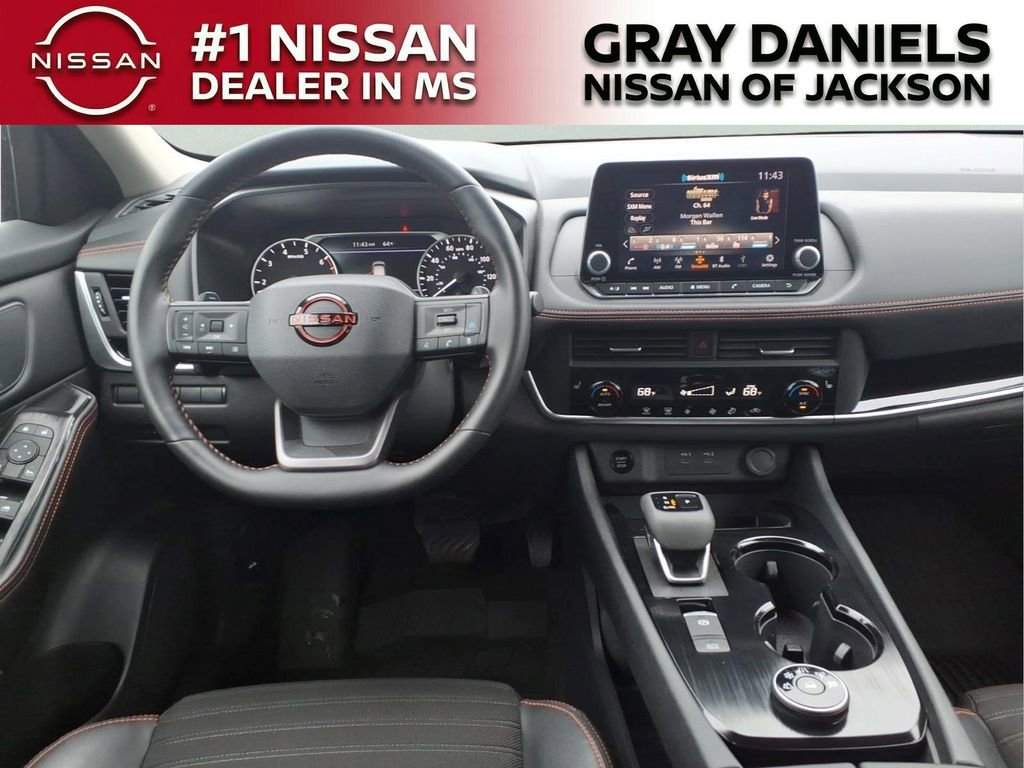 Certified 2025 Nissan Rogue SV AWD/4WD image 10