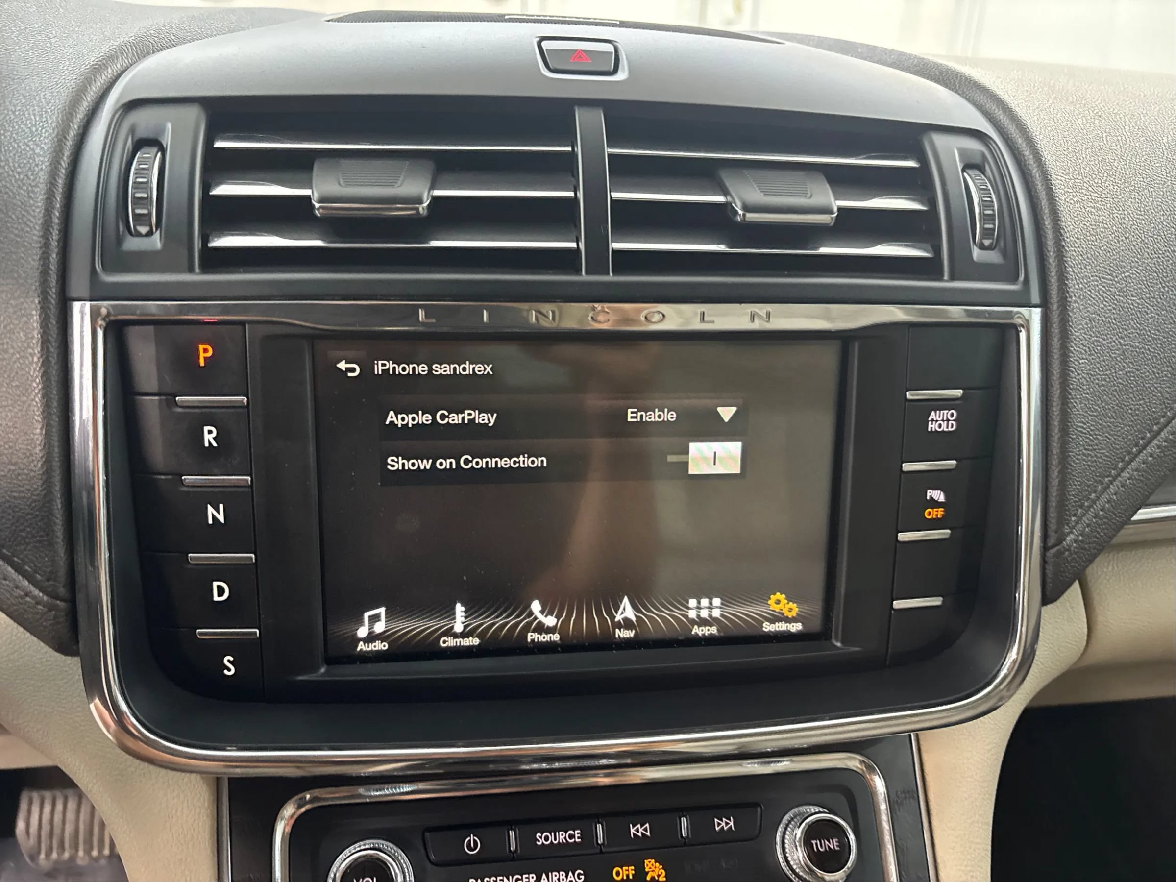 Used 2017 Lincoln Continental Select FWD image 43
