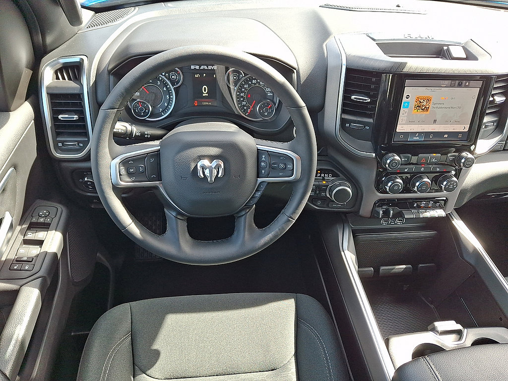Used 2025 RAM 1500 Big Horn AWD/4WD image 2