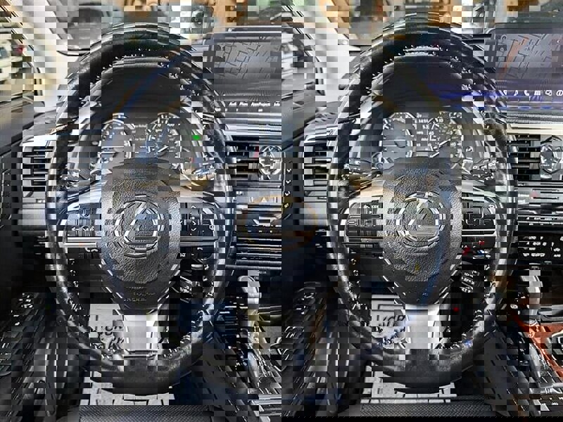 Used 2021 Lexus RX 350L Premium w/ Premium Package image 22