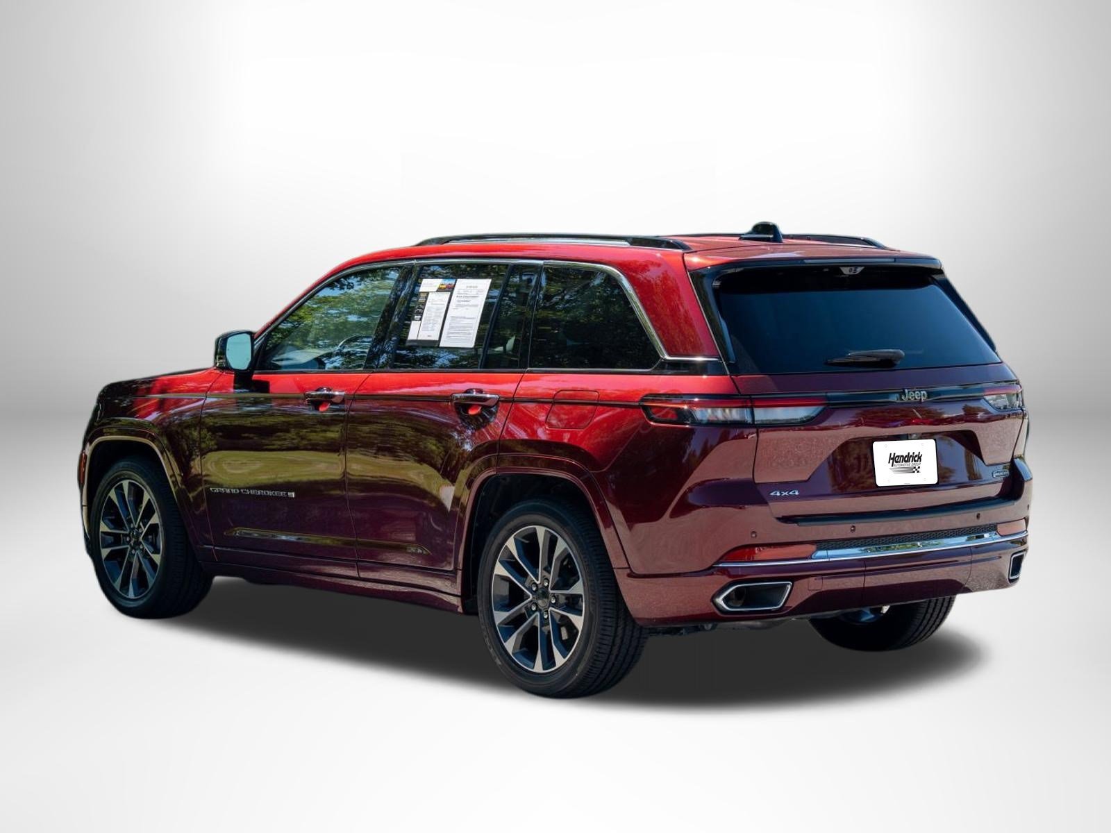 Used 2023 Jeep Grand Cherokee Overland w/ Adv Protech Group III AWD/4WD image 6