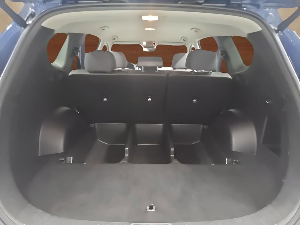 Used 2023 Hyundai Santa Fe SEL FWD image 16