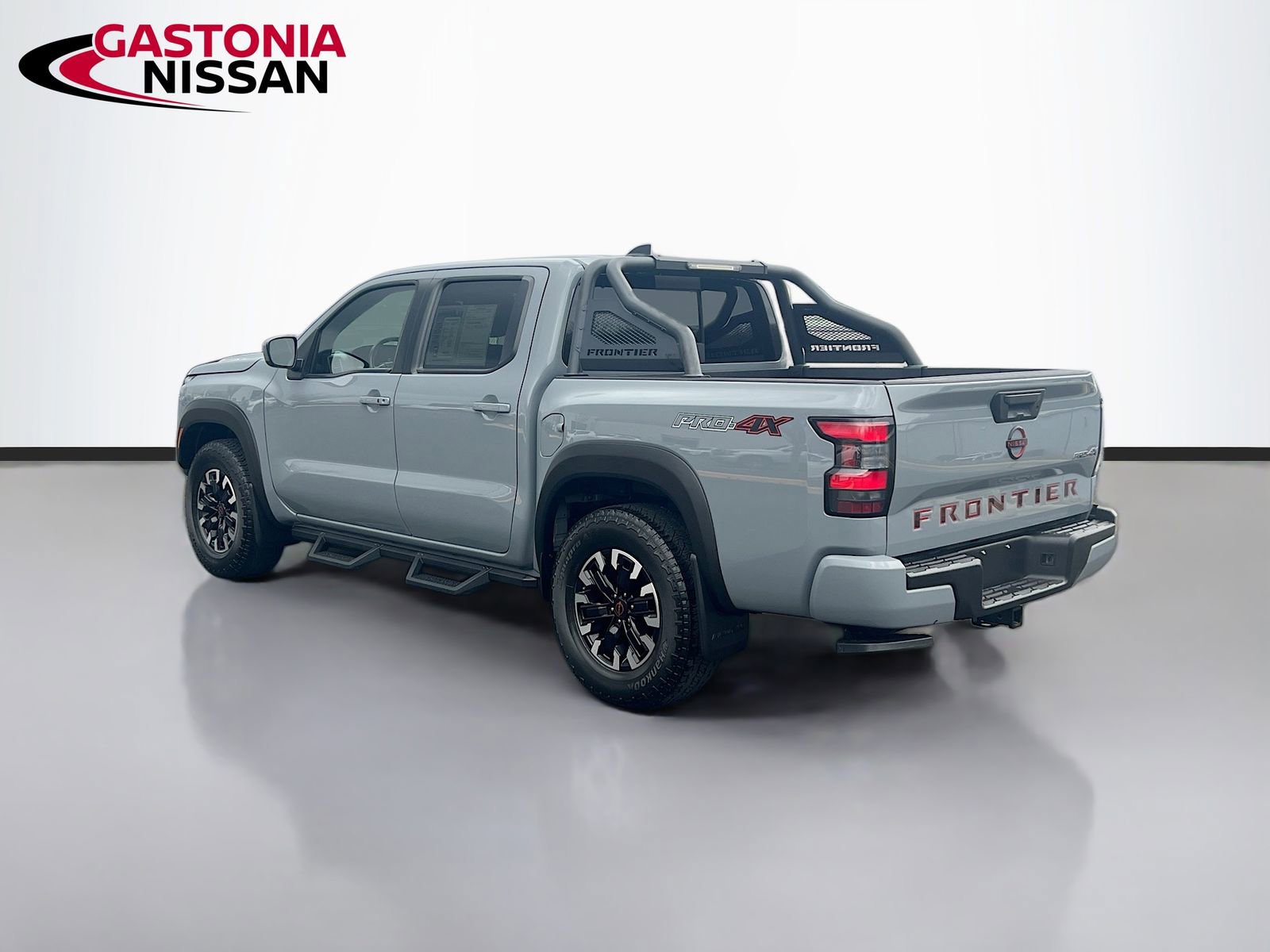 Used 2023 Nissan Frontier PRO-4X w/ Tow Package image 6
