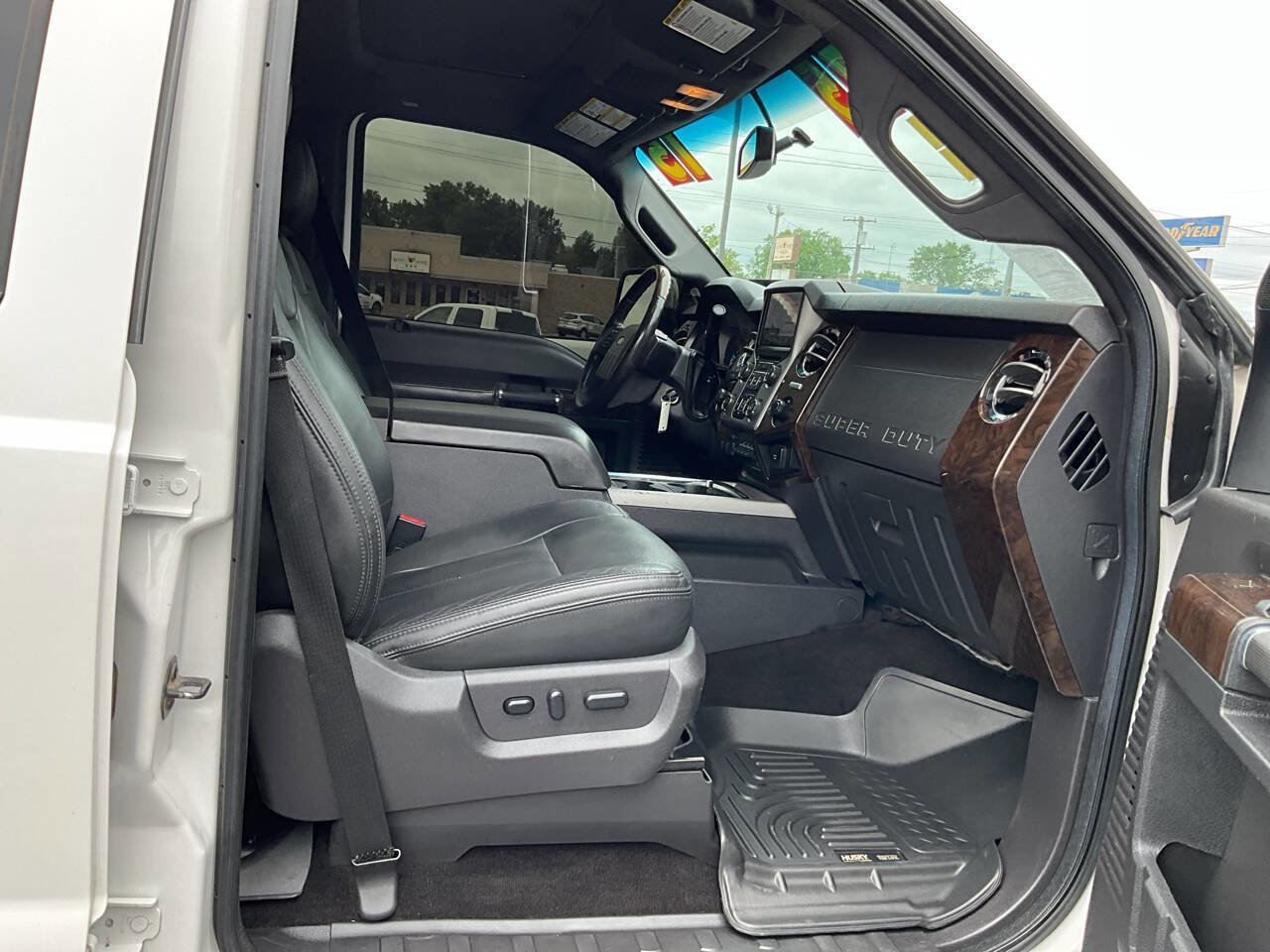 Used 2015 Ford F250 Platinum AWD/4WD image 32