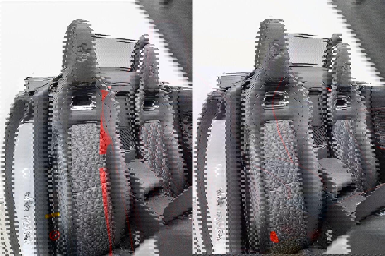 Used 2020 Jaguar F-TYPE SVR image 47