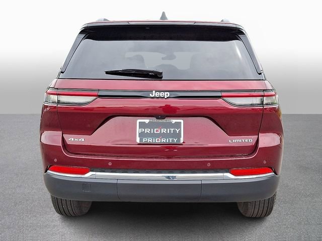 Used 2025 Jeep Grand Cherokee Limited AWD/4WD image 5