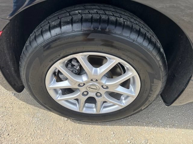 Used 2024 Chrysler Pacifica Touring-L FWD image 24