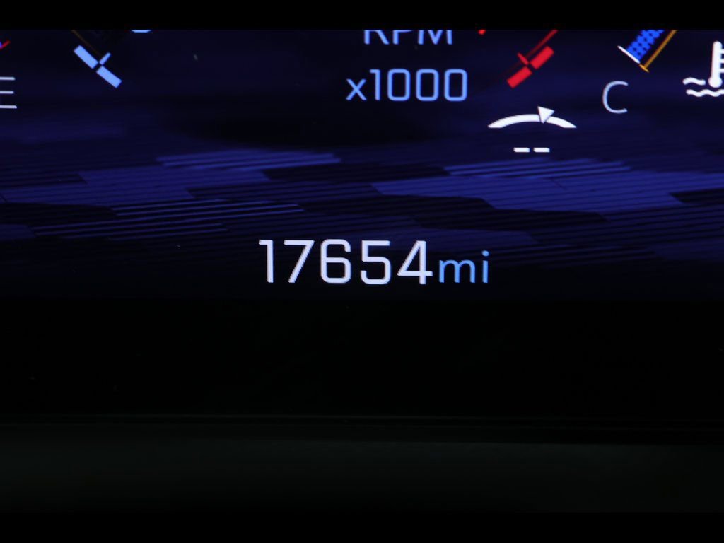 Used 2024 Chevrolet Traverse RS w/ LPO, Floor Liner Package image 26