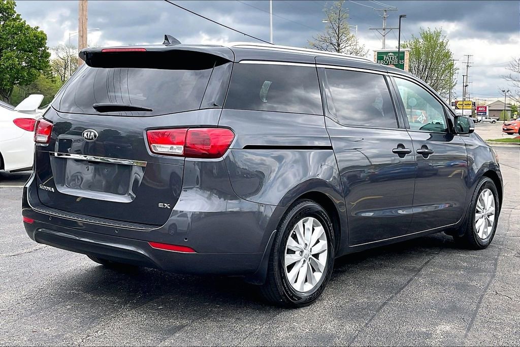 Used 2015 Kia Sedona EX FWD image 16