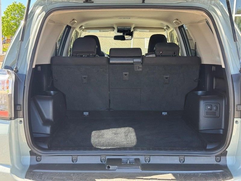 Used 2023 Toyota 4Runner TRD Off-Road AWD/4WD image 9
