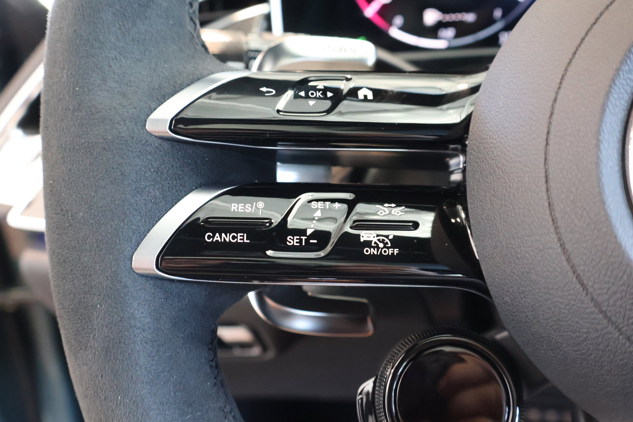 New 2026 Mercedes-Benz E 53 AMG e 4MATIC Sedan image 21