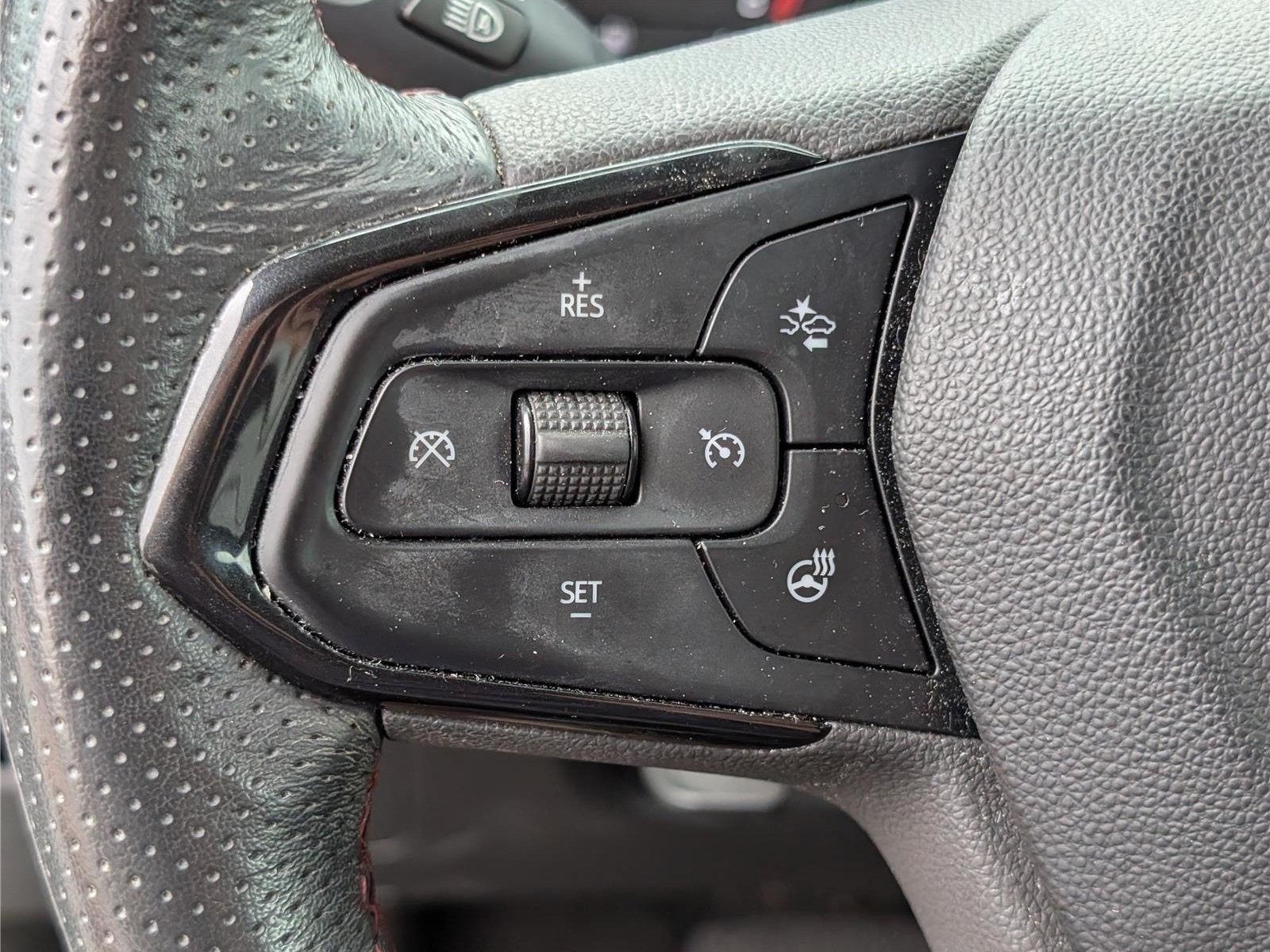 Used 2022 Chevrolet TrailBlazer RS AWD/4WD image 21