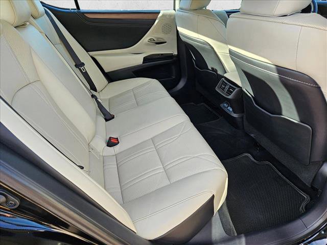 Used 2024 Lexus ES 350 w/ Luxury Package image 21