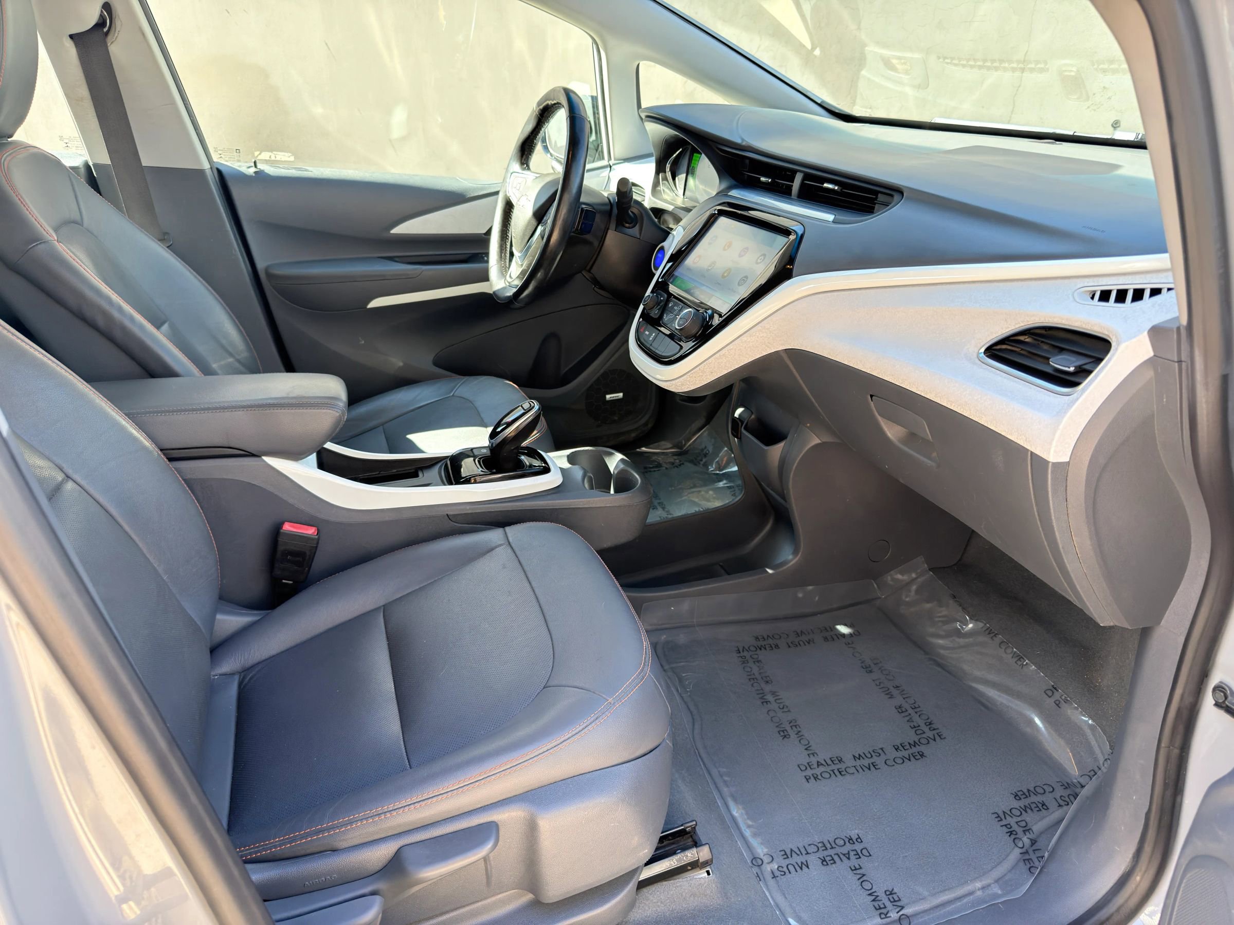 Used 2020 Chevrolet Bolt Premier w/ Infotainment Package image 19