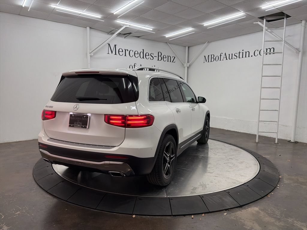 Used 2026 Mercedes-Benz GLB 250 image 7