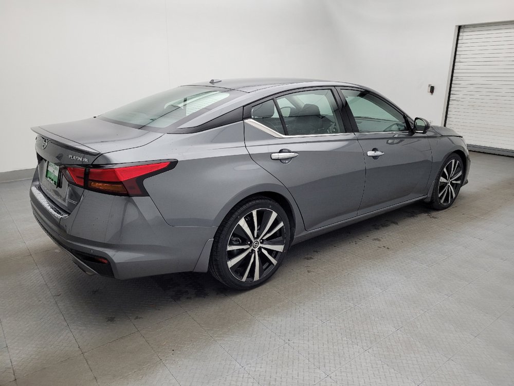 Used 2020 Nissan Altima 2.0 Platinum FWD image 10