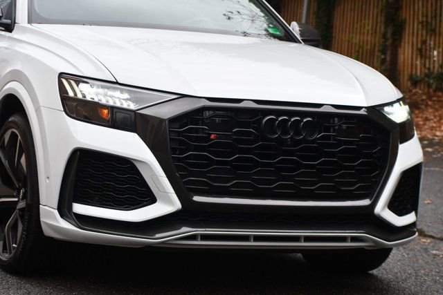 Used 2020 Audi RS Q8 w/ Carbon Optic Package image 21