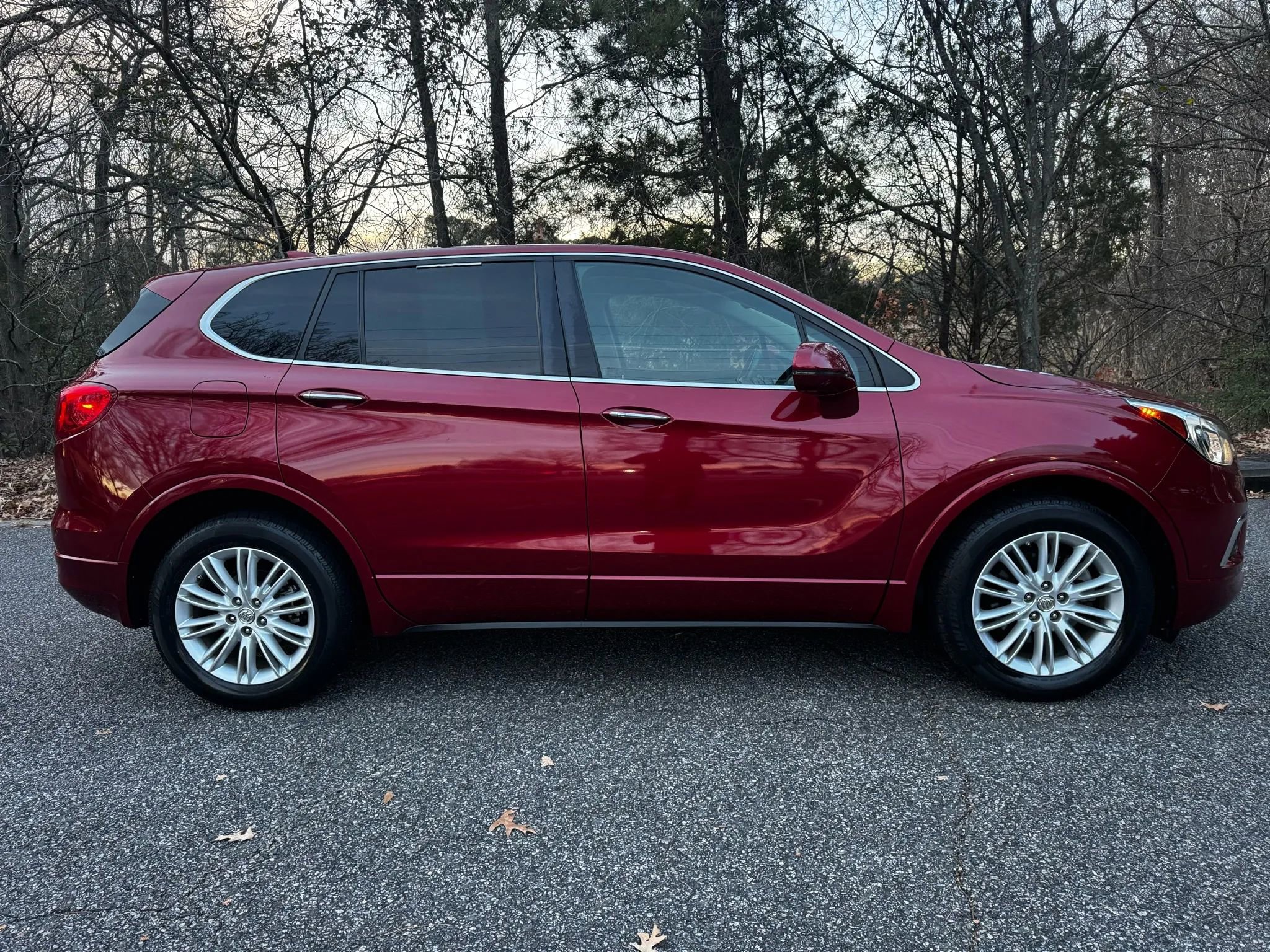 Used 2017 Buick Envision Preferred image 2