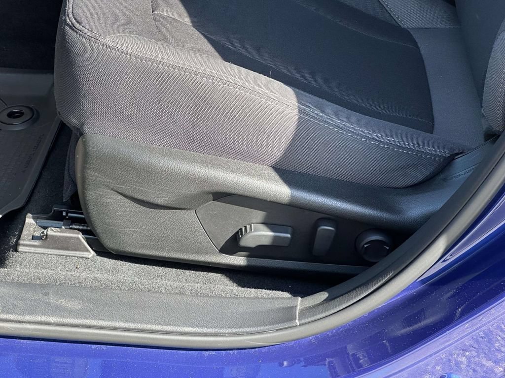 Certified 2025 Subaru Crosstrek 2.5i Premium AWD/4WD image 14