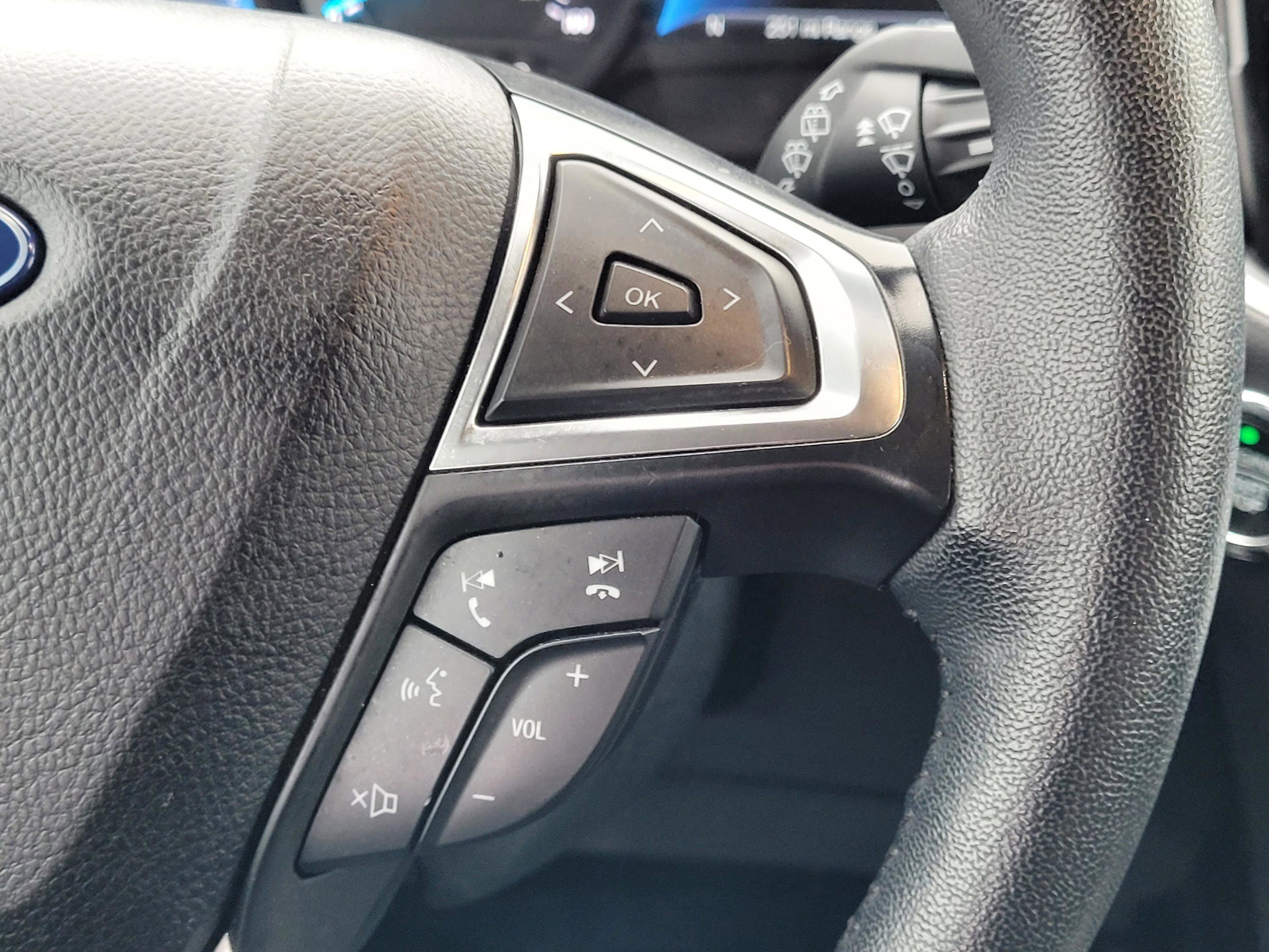 Used 2024 Ford Edge SEL image 13