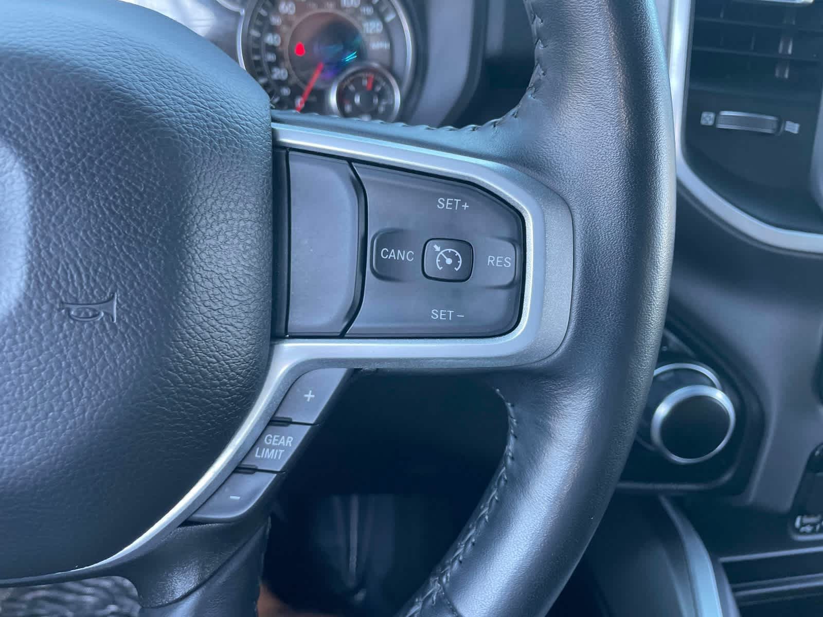 Used 2023 RAM 1500 Big Horn AWD/4WD image 31