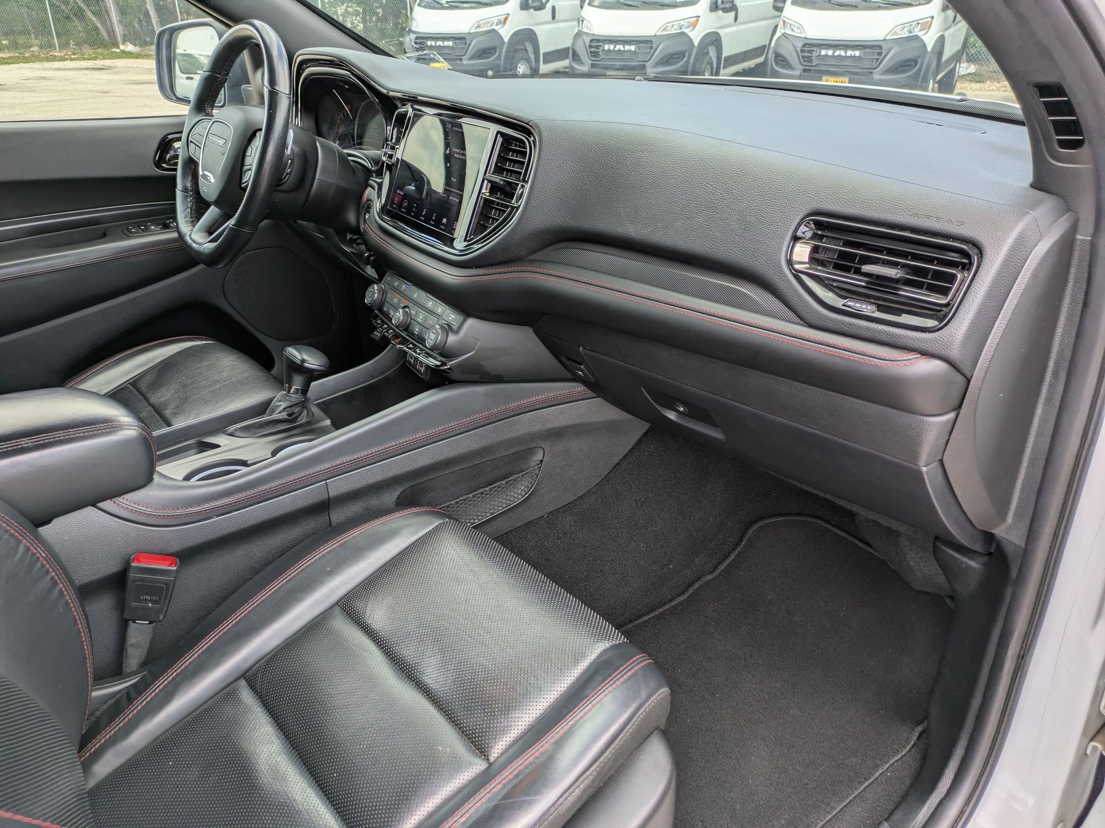 Used 2024 Dodge Durango GT RWD image 27