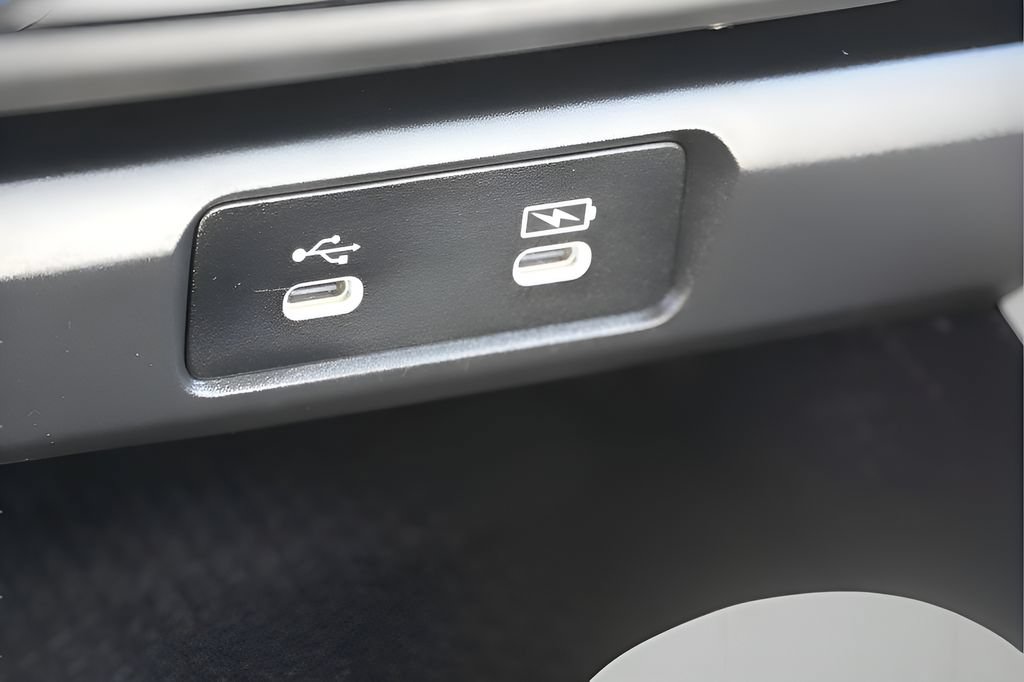 Used 2025 Honda Accord SE image 24