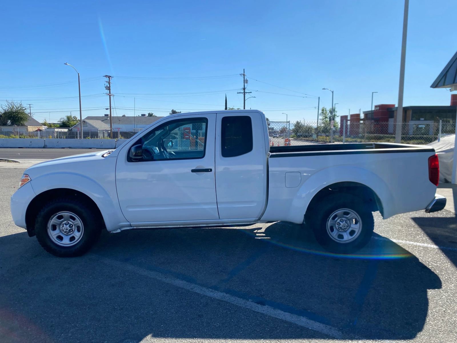Used 2016 Nissan Frontier S RWD image 4